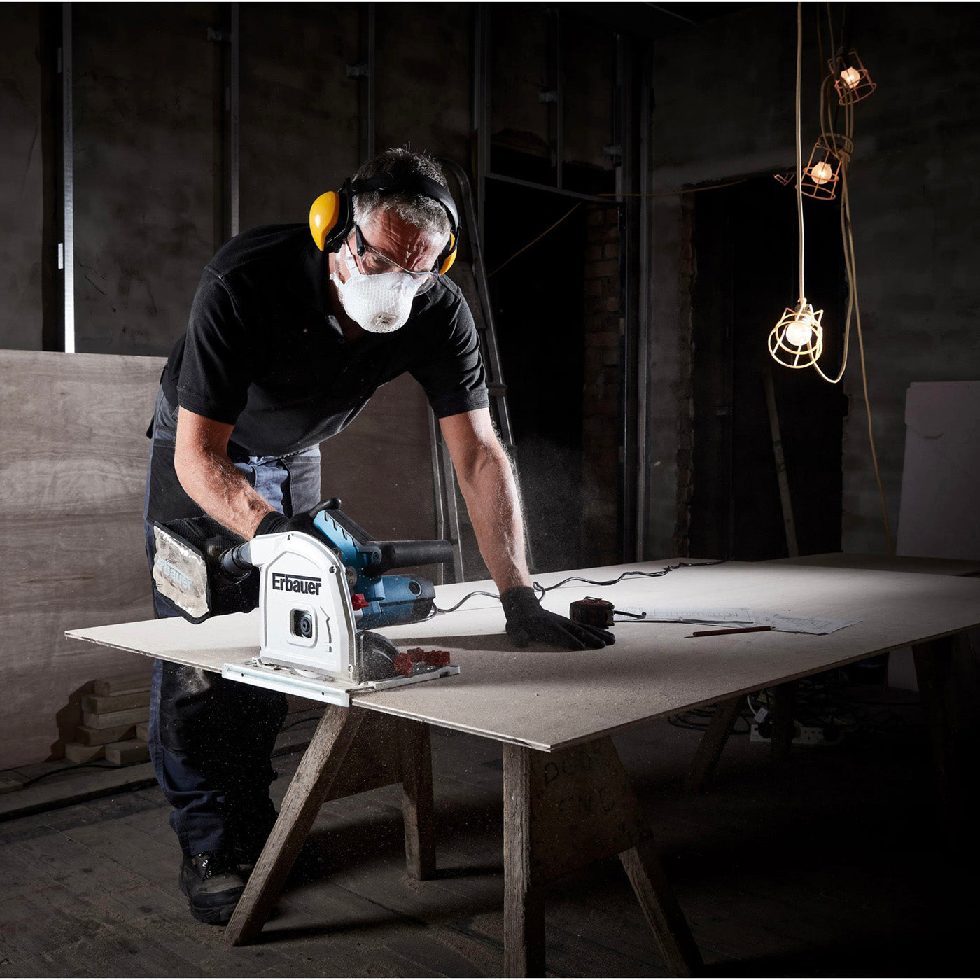 Plunge Saw Powerful Electric ERB690CSW 1400W Parallel Guide Soft Grip 185mm - Image 4