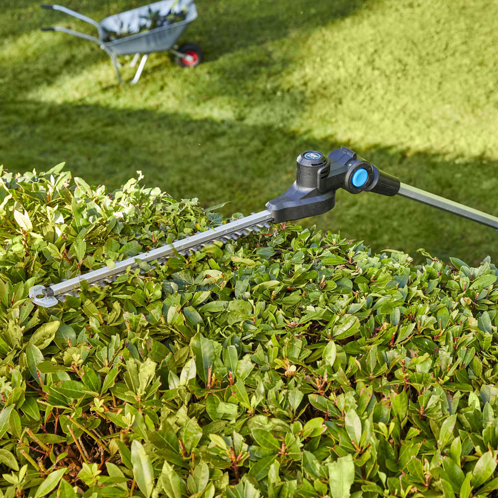 Mac Allister Pole Hedge Trimmer Cordless 18V 2Ah Li-Ion MPHT1845-Li 45cm Cutter - Image 2