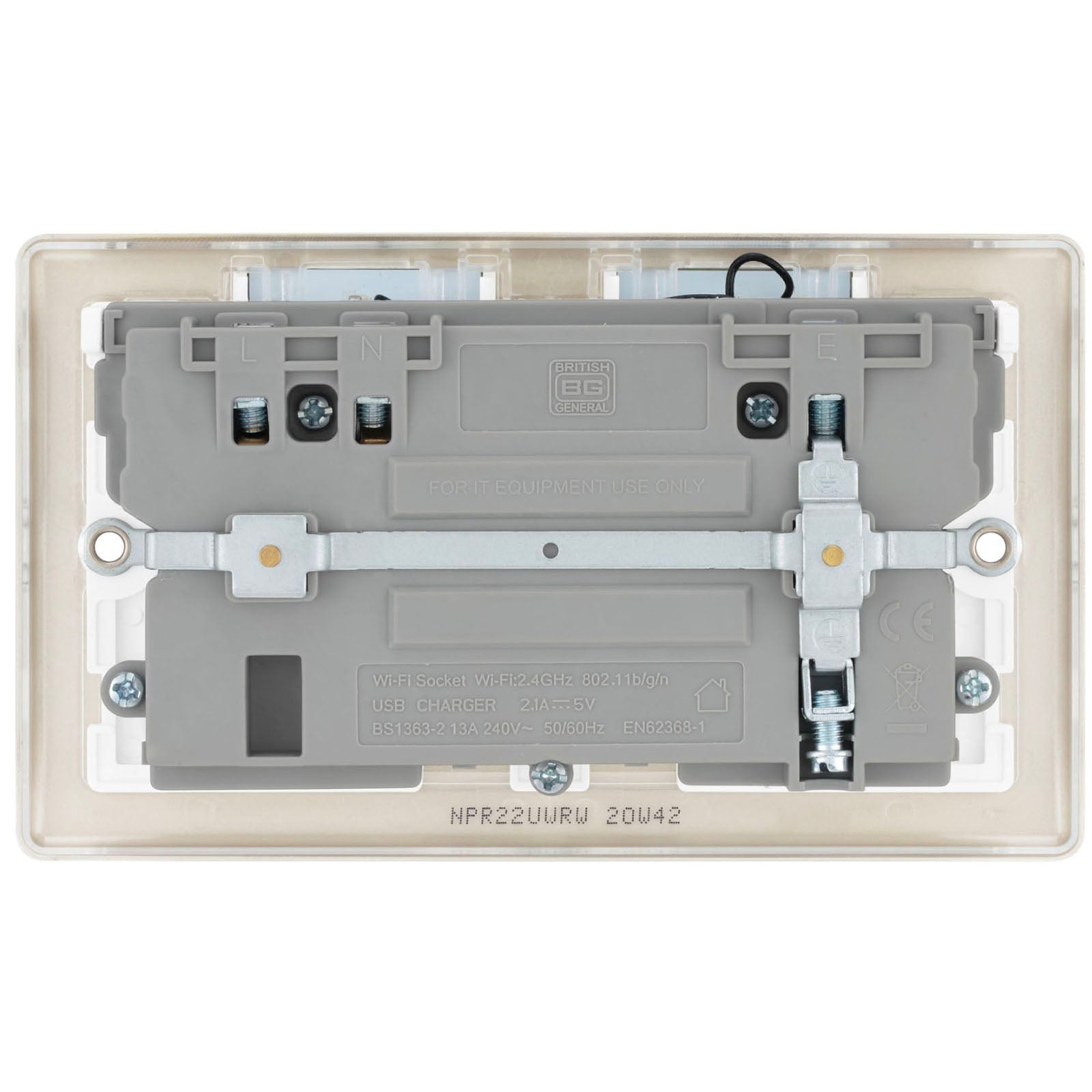 Switched Socket Double WiFi Extender With USB 13A Metal Pearl Nickel Effect - Image 4