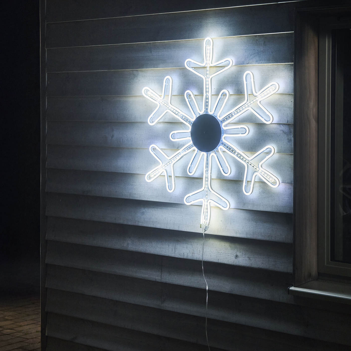 Christmas Snowflake Silhouette LED Pre-Lit Ice White Indoor Timer (H) 730mm - Image 1