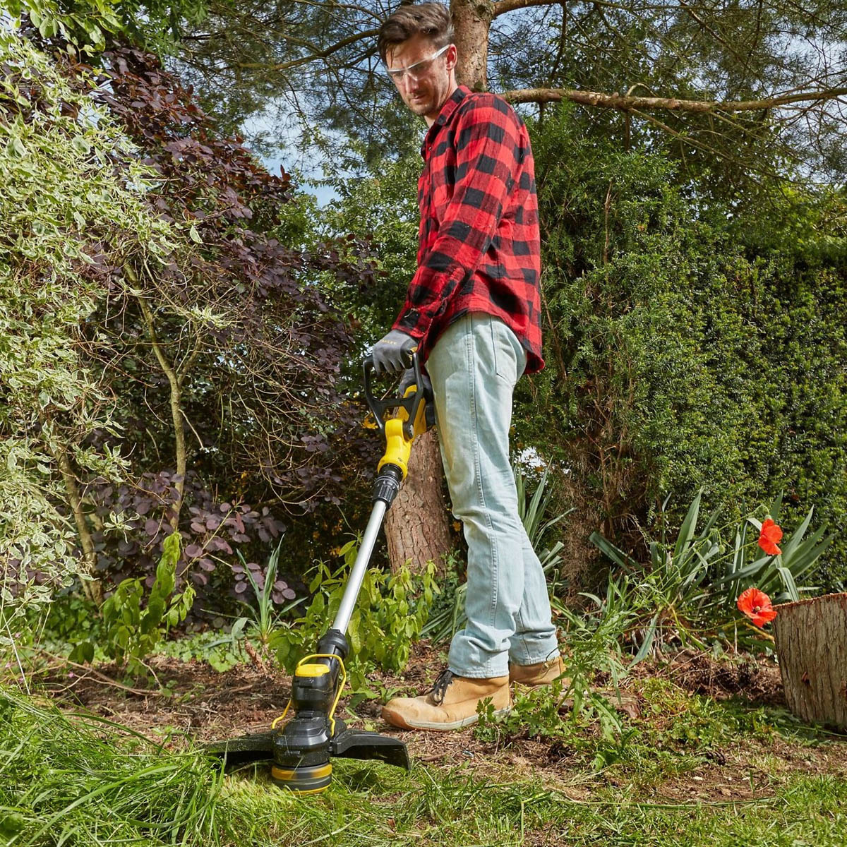 Stanley Grass Trimmer Cordless 18V 4Ah Li-Ion SFMCST933M1-GB 330mm Grass Cutter - Image 8