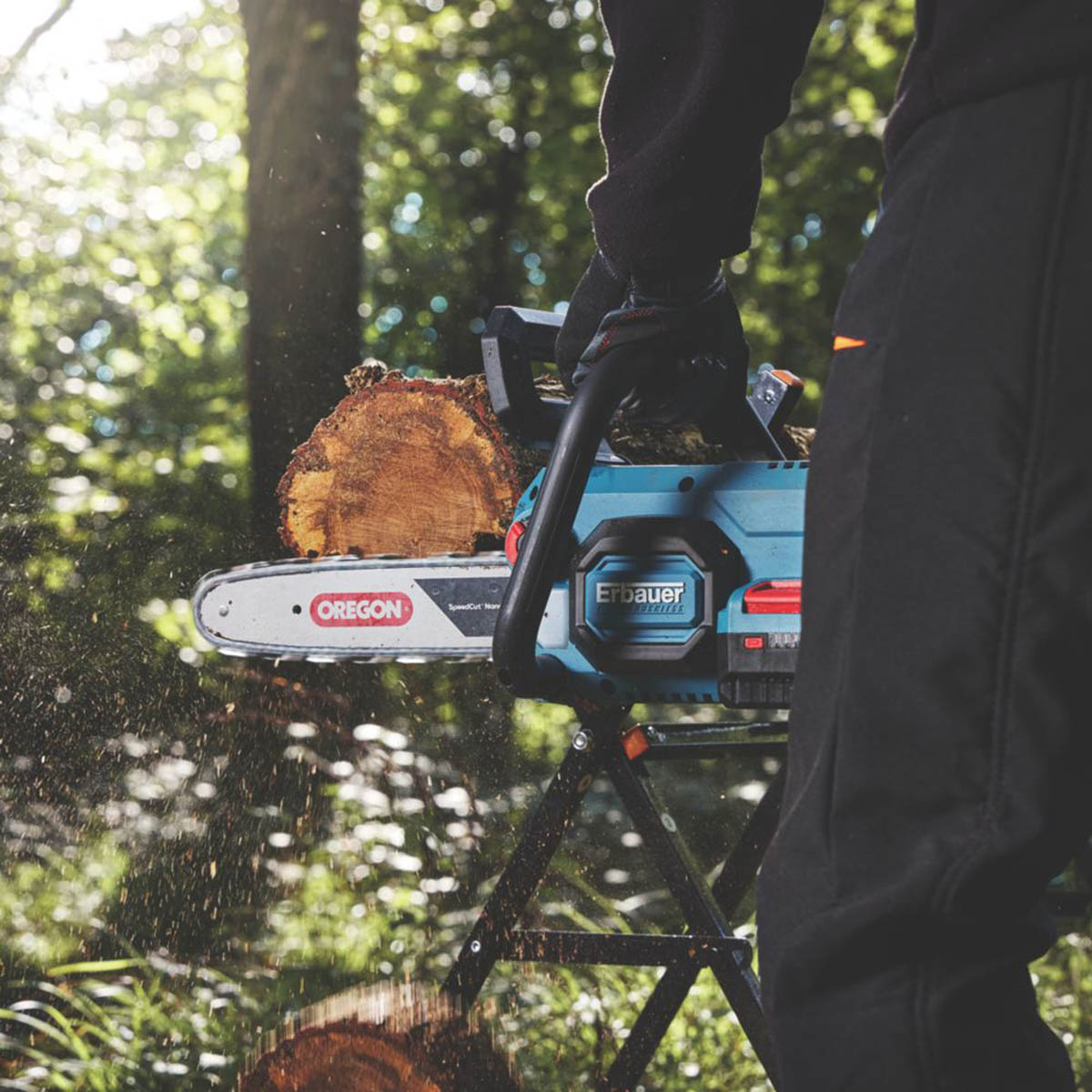 Erbauer Chainsaw Cordless 36V Li-Ion ERT1037CHN Garden 30cm Cutter Body Only - Image 5