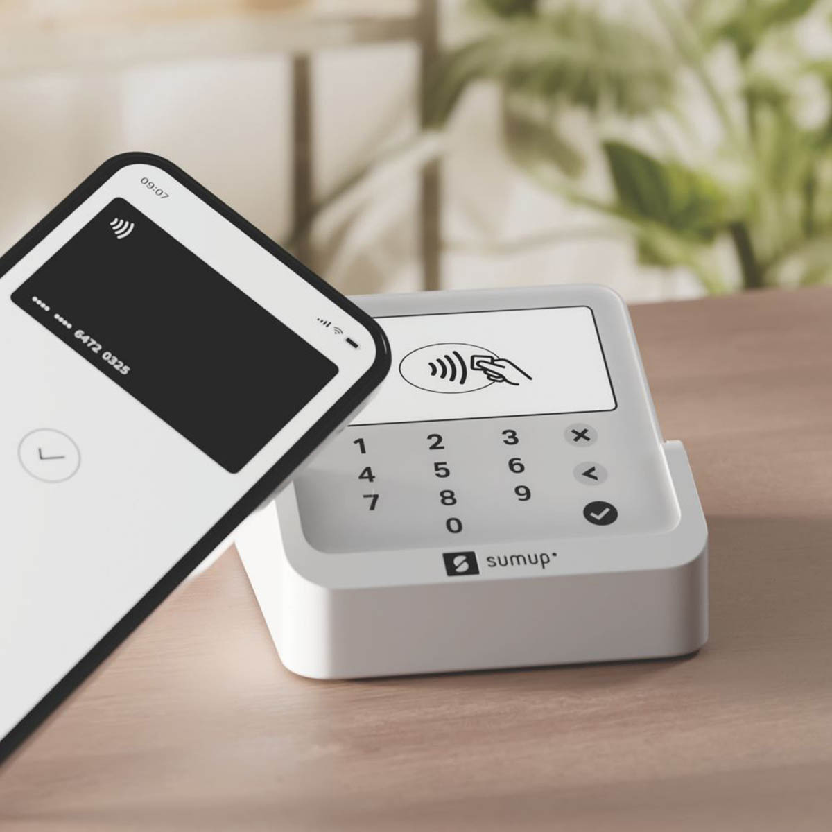 Sum Up Solo Lite & Charging Station Smart Card Terminal - Image 4