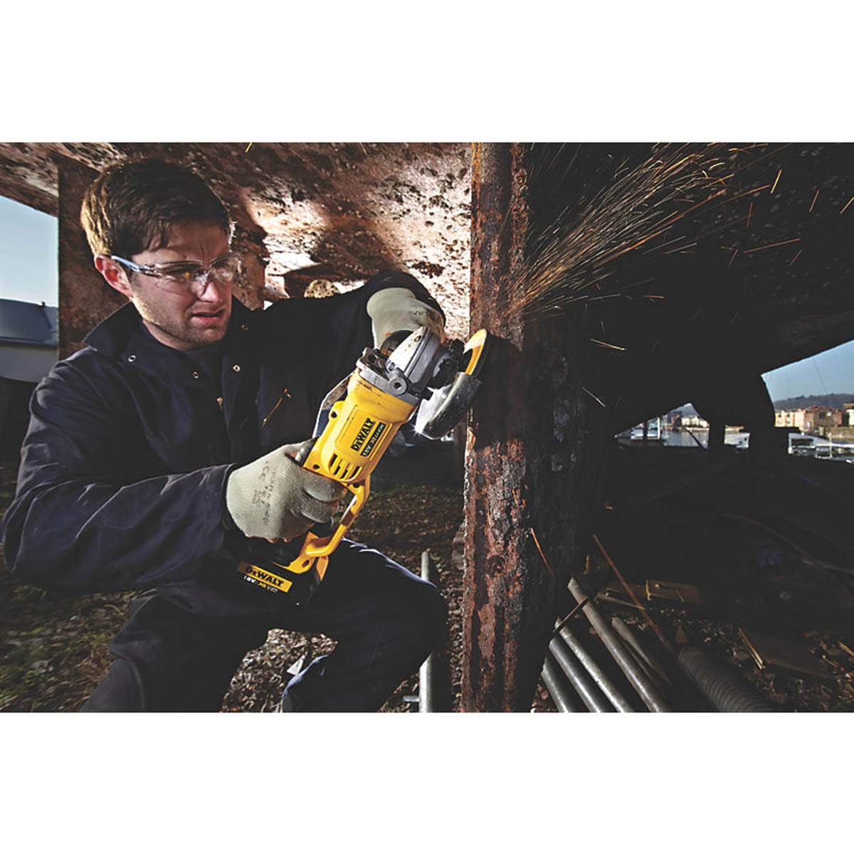 DeWalt Angle Grinder Cordless DCG412N 7000RPM 18V Li Ion XR 125 mm Body Only - Image 6