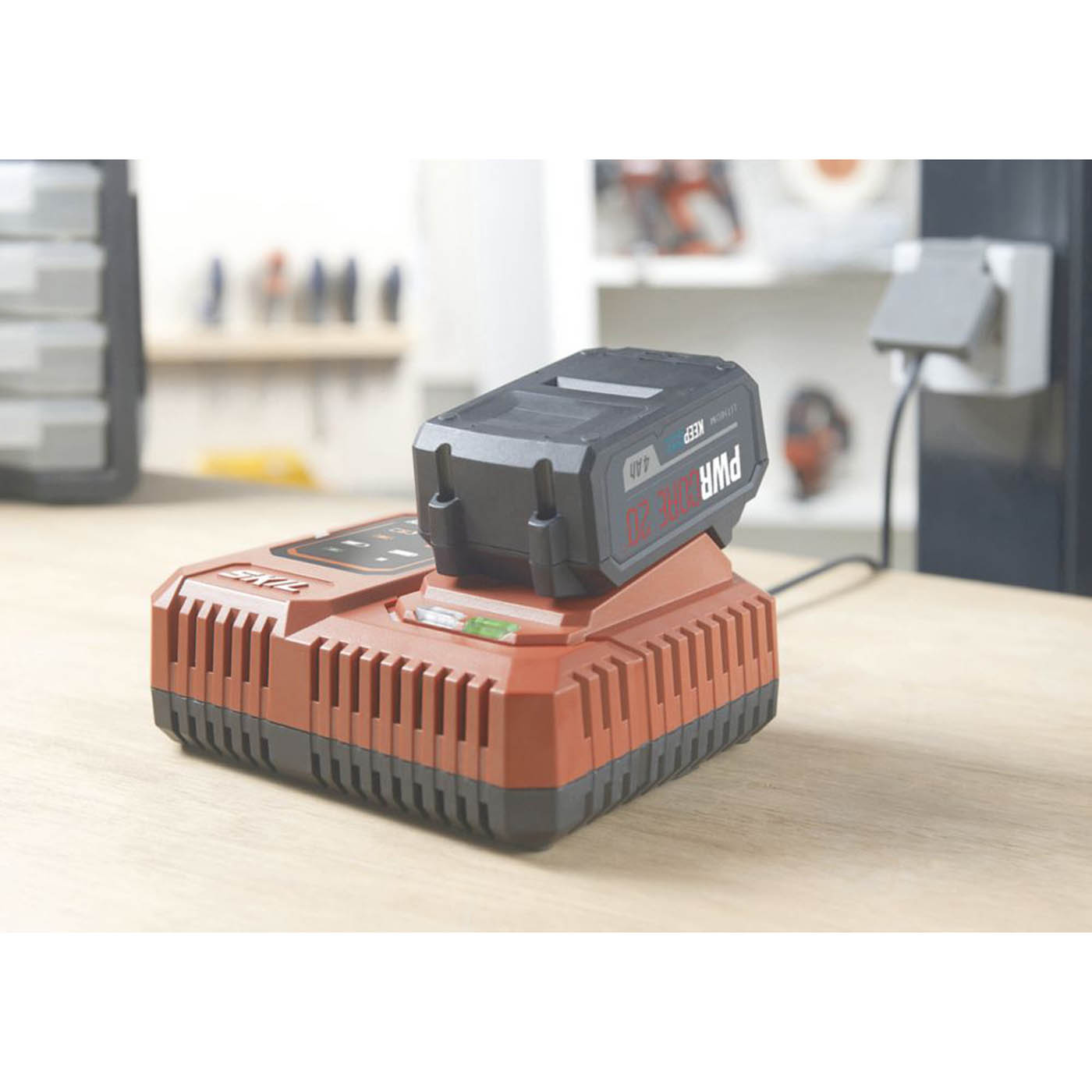 Skil BC1U3111AA 20V 4.0Ah Li-Ion PWRCORE 20 Battery & Charger Kit - Image 4
