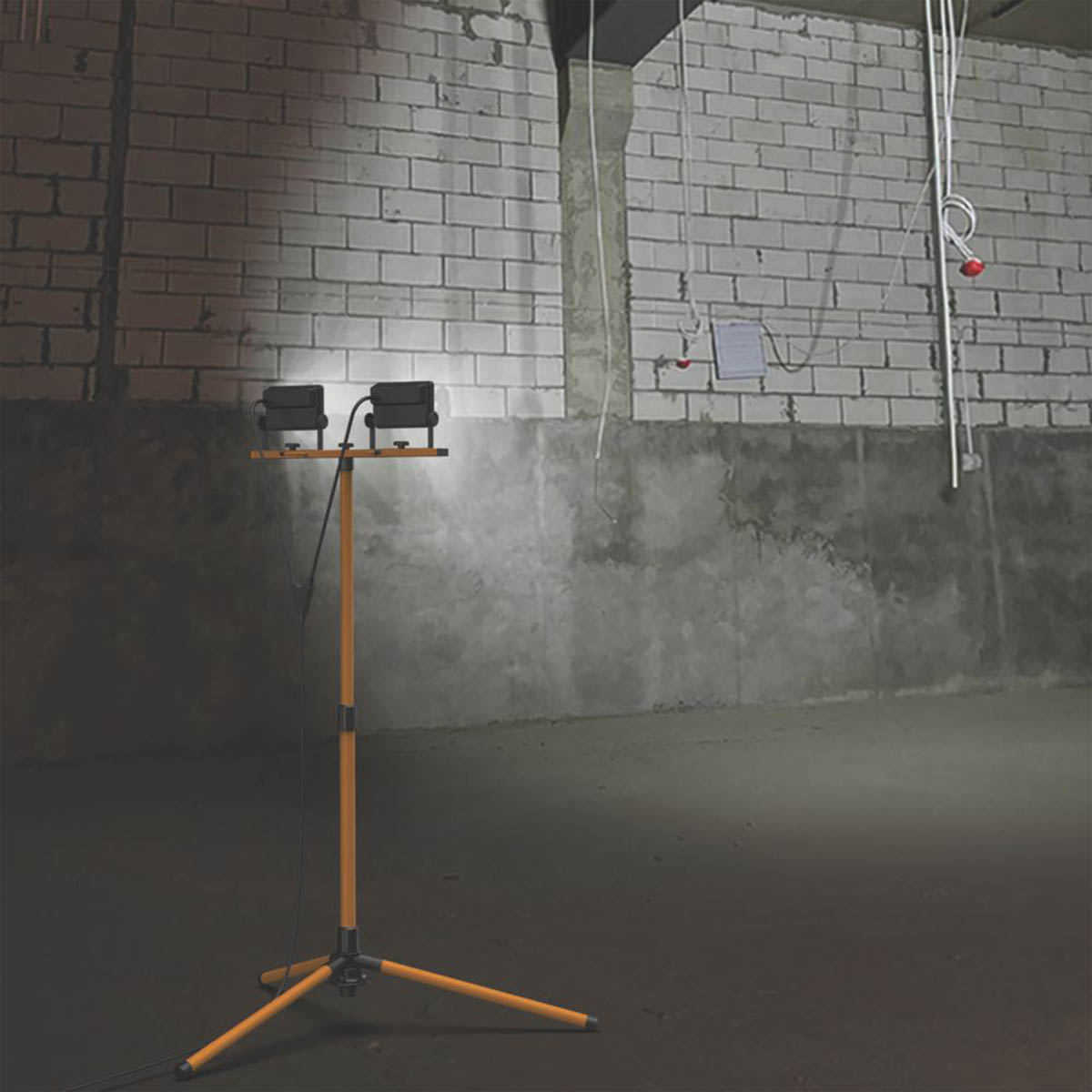 Essentials LED Work Light with Tripod ATF1009 Powerful Daylight 40W 4400lm - Image 5