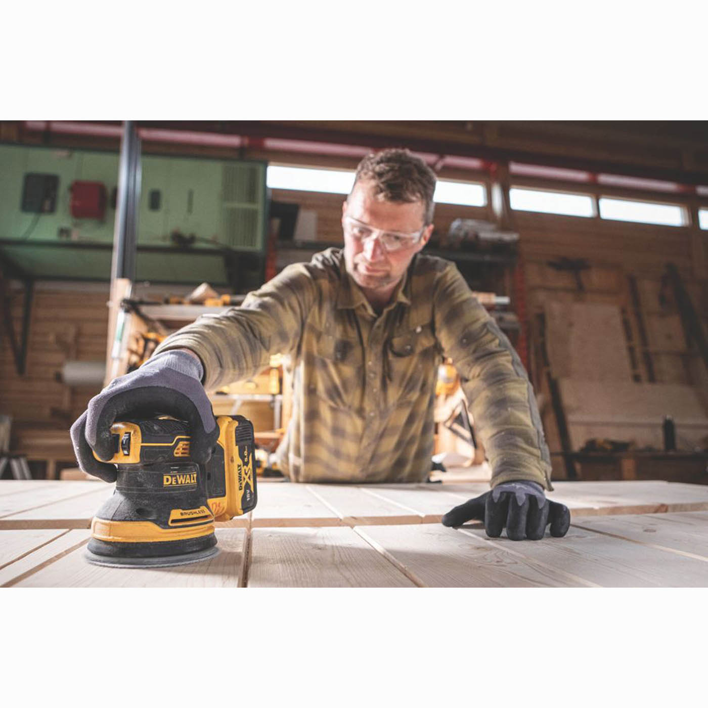 DEWALT Cordless Random Orbital Sander DCW200N-XJ 18V Li-Ion XR Body Only - Image 6