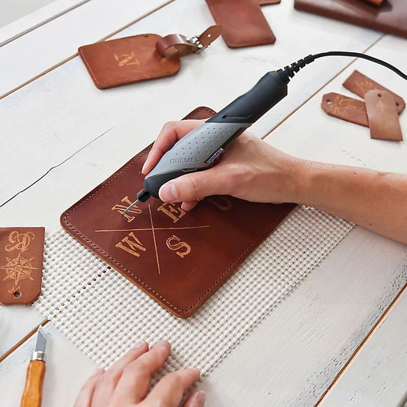 Dremel Multi Tool Kit Electric F0132050JB Brushless Variable Speed Soft 9W 240V - Image 2