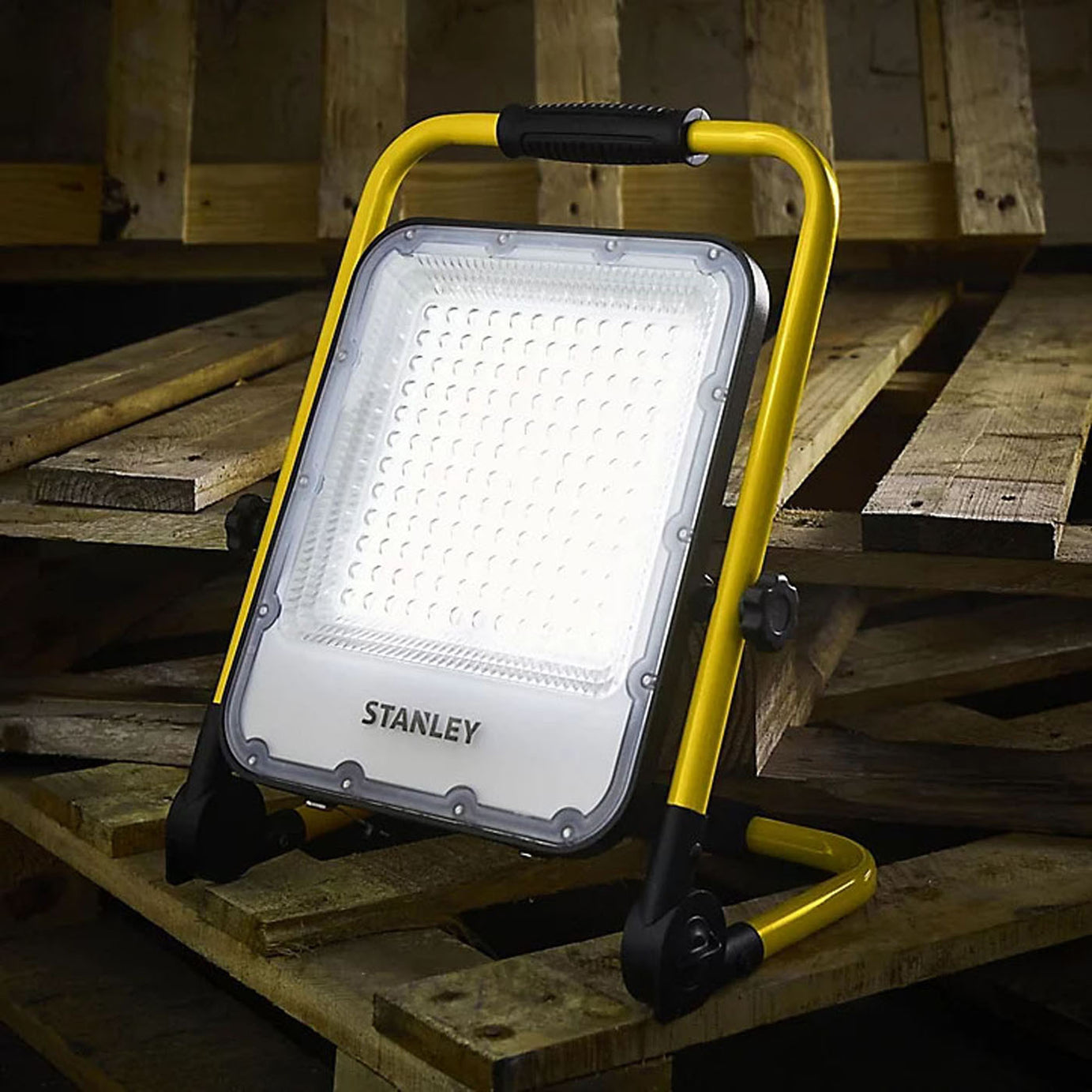 Stanley Work Light Cordless BQ-SXLS37177E LED Rechargeable 3000lm IP65 20W 3.7V - Image 3