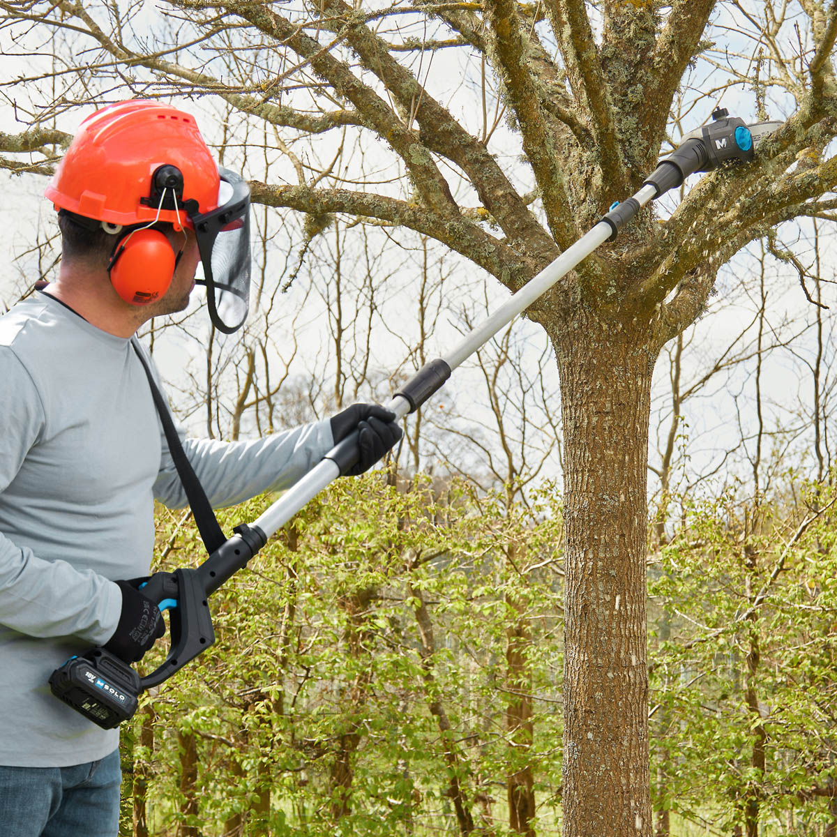 Mac Allister Pole Chainsaw Cordless 18V 2.0Ah MPS1820-Li 20cm Wood Cutter - Image 2