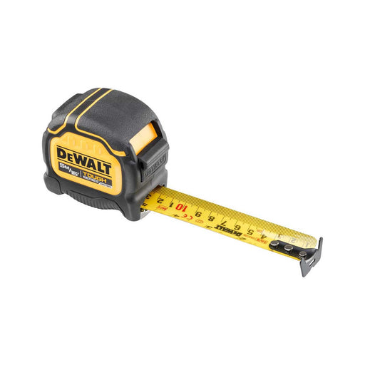 DeWalt Tape Measure 5m Class 2 Black Yellow Steel Magnetic Wide 32mm Fat Blade - Image 1