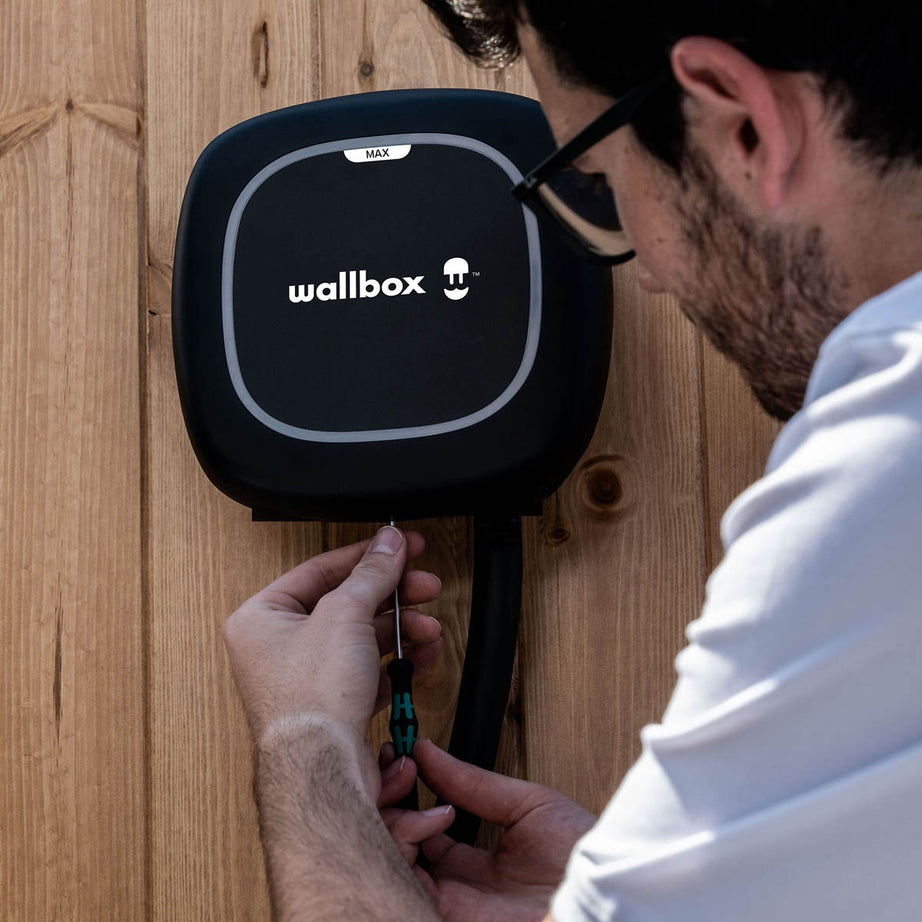 Wallbox Electrical Vehicle Charging Point Fast 32A Black 7.4kW Mode 3 Type 2 - Image 5