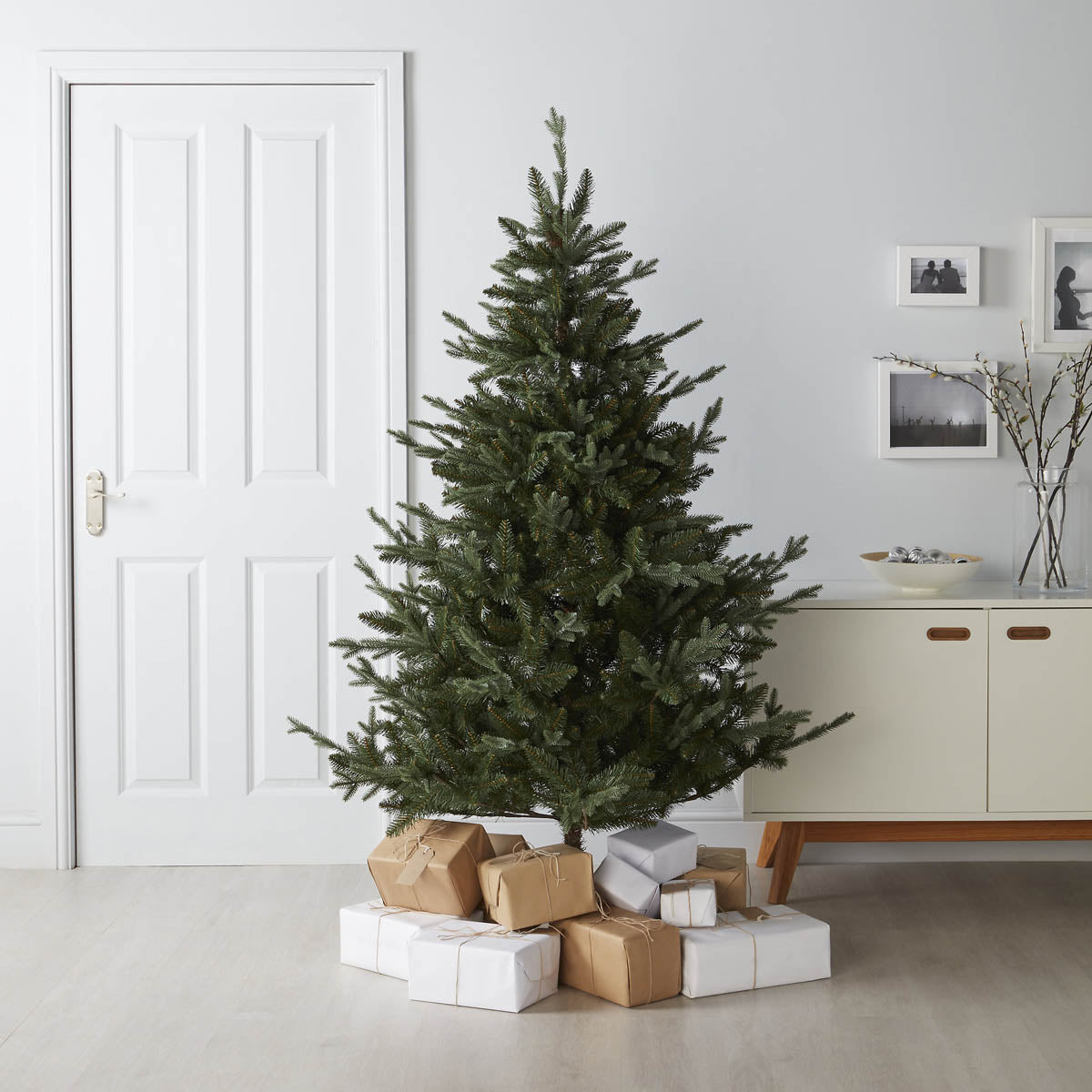 Christmas Tree 6ft Green Hinged Artificial Natural Looking Indoor Decoration - Image 1