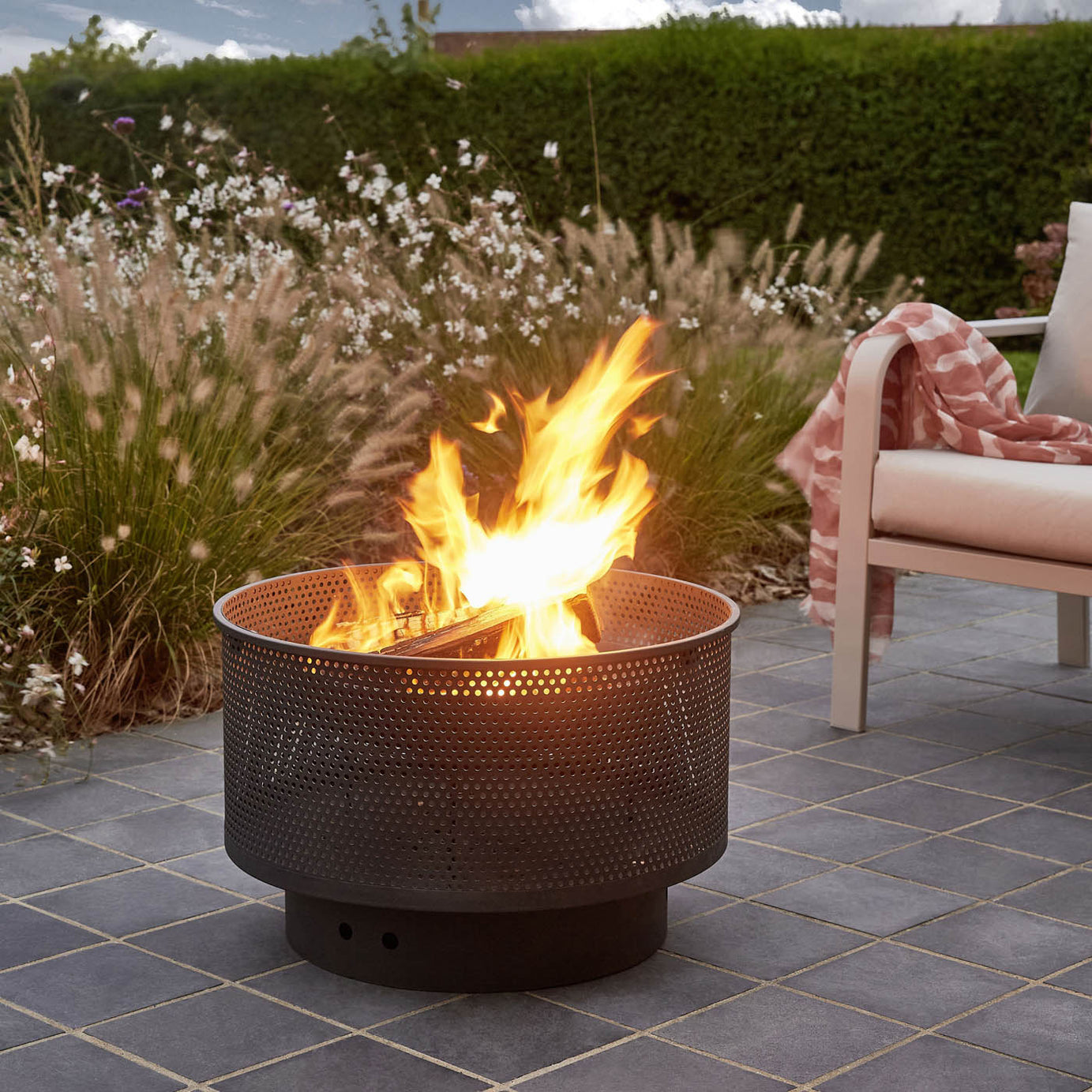 Firepit Table Steel Matt Black Round Durable Outdoor Garden Heating (Dia)61 cm - Image 4