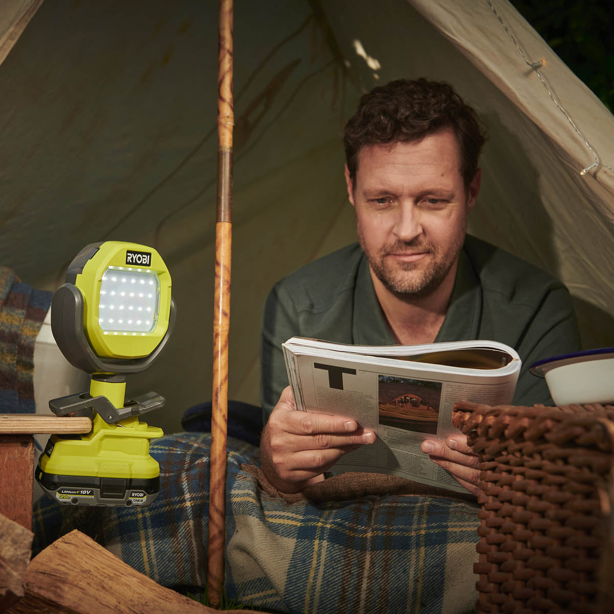 Ryobi Work Clamp Light LED Cordless RLCL18-0 Pivoting 18V Li-Ion Body Only - Image 4