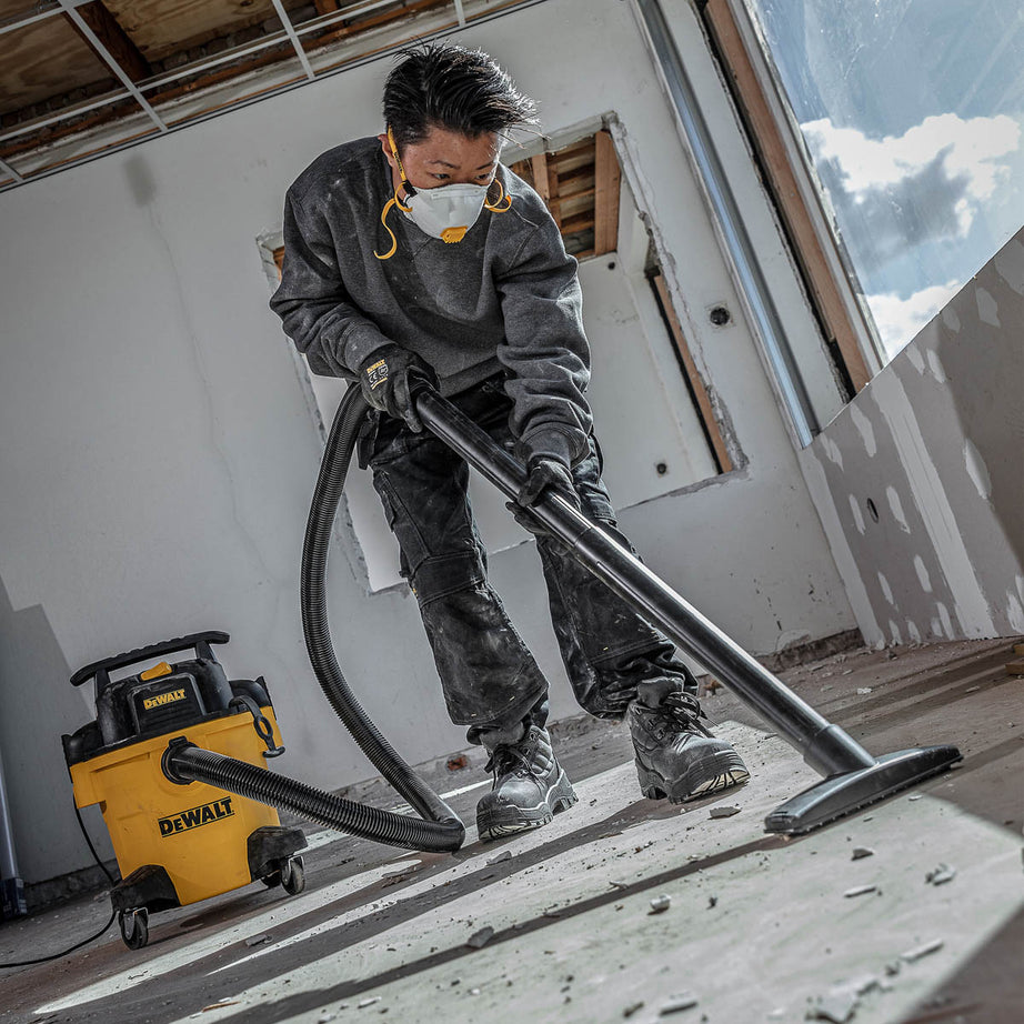 DeWalt Wet Dry Vacuum Cleaner DXV20PC Wheeled 1050W Heavy Duty Durable 20L - Image 6