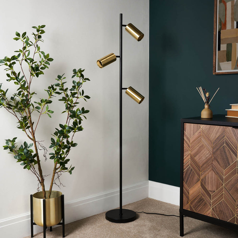 Inlight Carana Matt Black Brass effect LED Floor lamp - Image 4