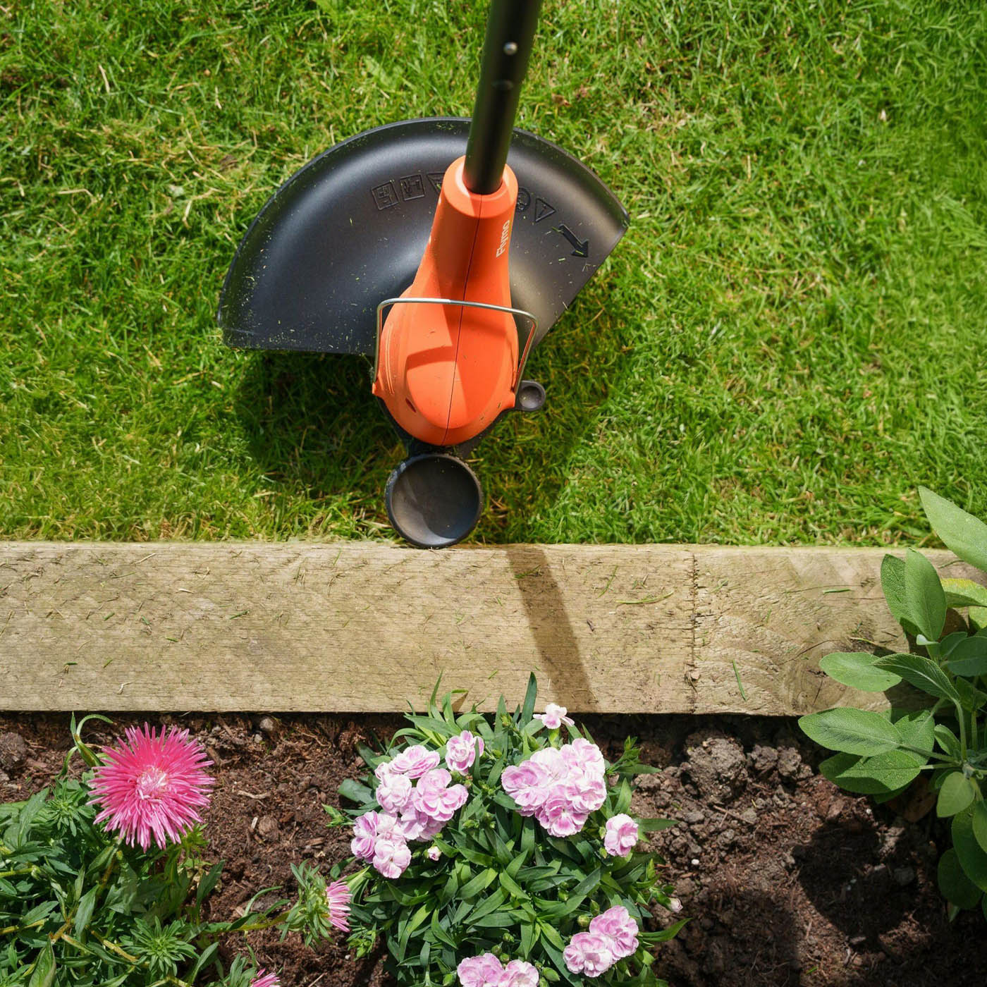 Flymo Grass Trimmer Cordless 18V 2Ah Li-Ion 970764101 250mm Garden Cutter - Image 5