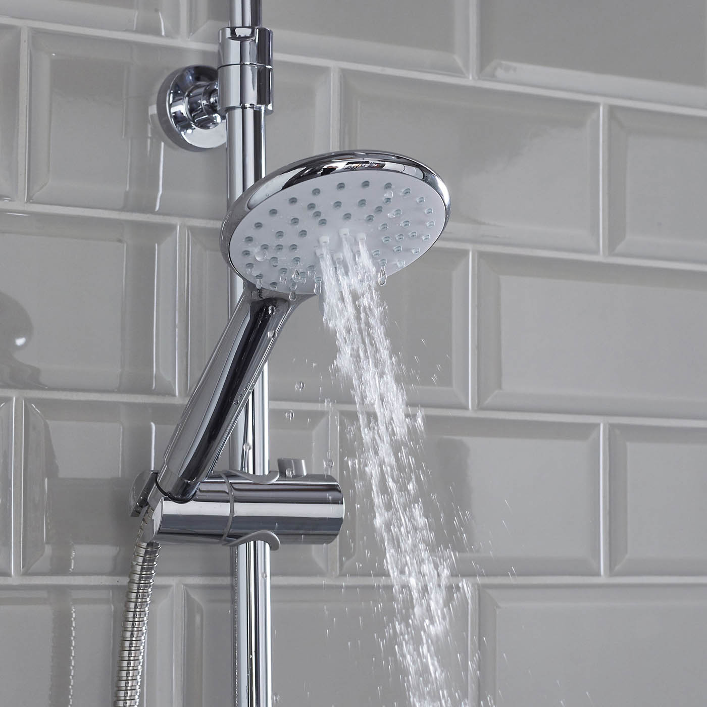 Bristan Buzz Chrome effect Rear fed Thermostatic Mixer Shower with 2 heads - Image 10