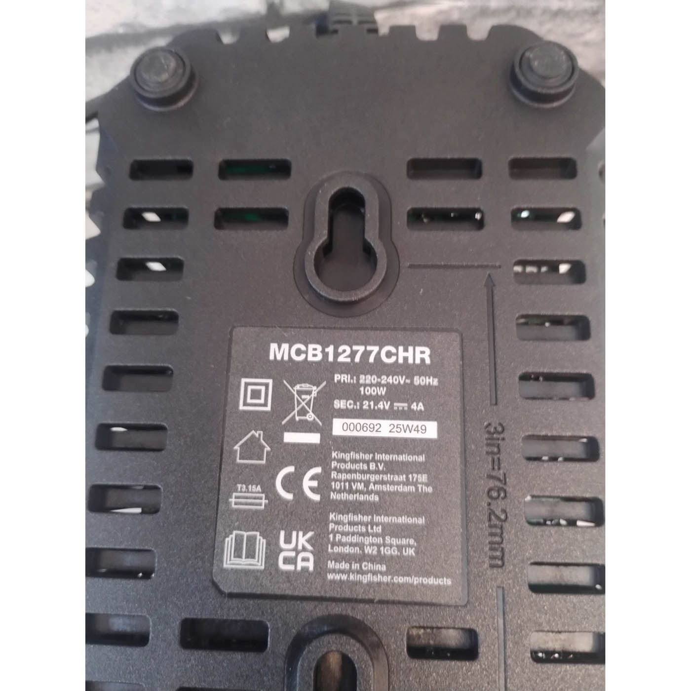 MacAllister Battery Charger Solo MCB1277CHR 21.4V 4A Compact LED Indicator - Image 2