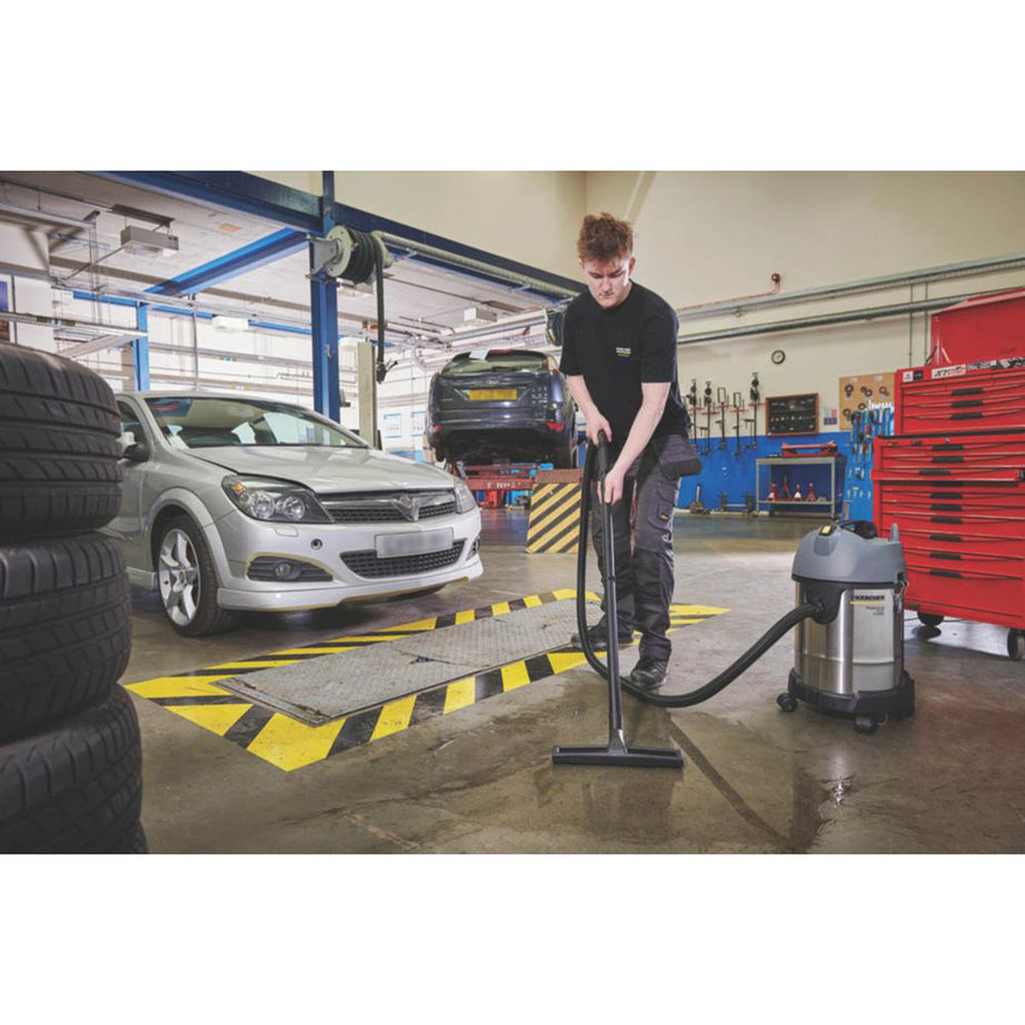 Karcher Wet And Dry Vacuum Cleaner Pro NT30/1 Electric 30L Hoover Compact 1500W - Image 5