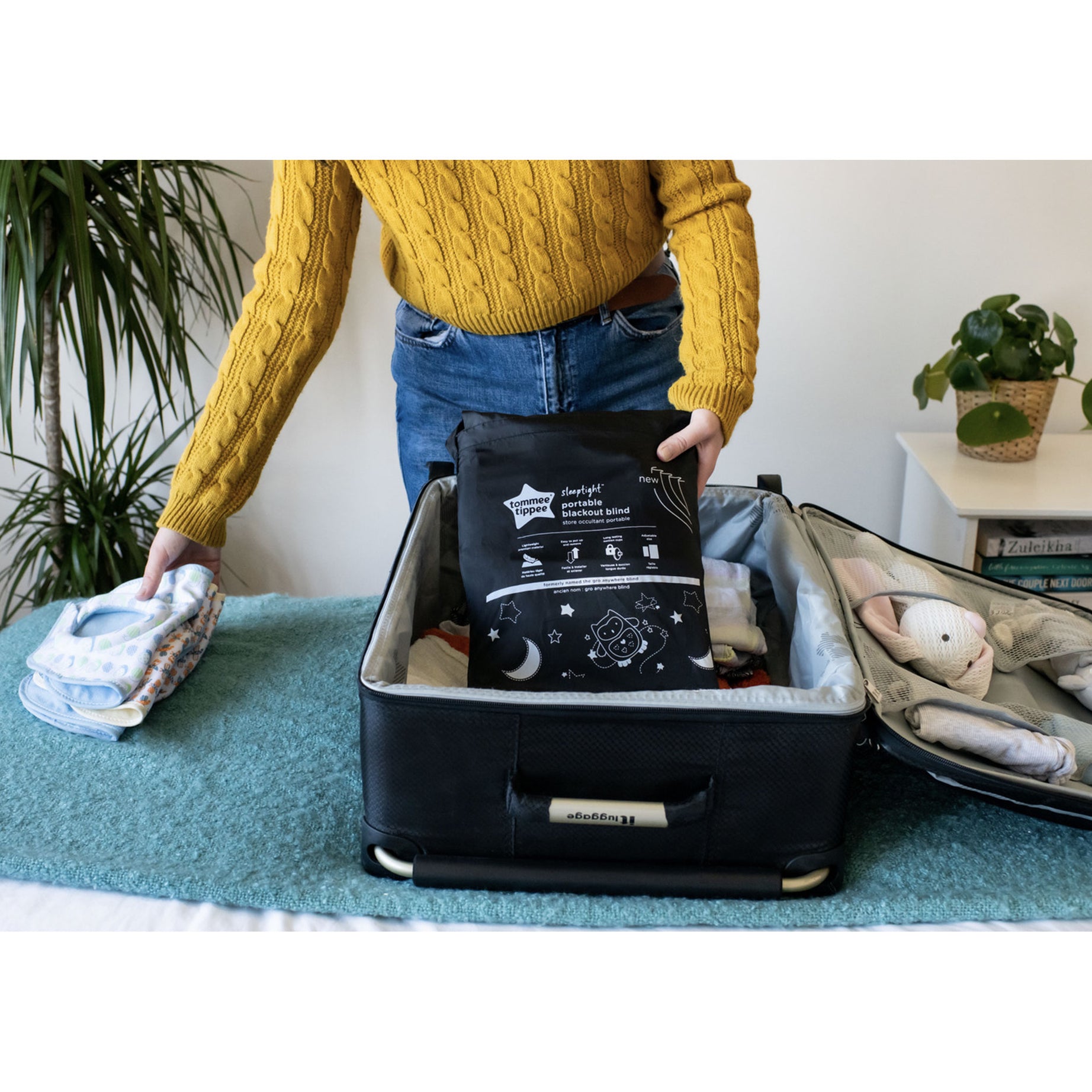 Tommee Tippee Portable Blackout Blind with Suction Cups Regular 125 x 99cm - Image 4