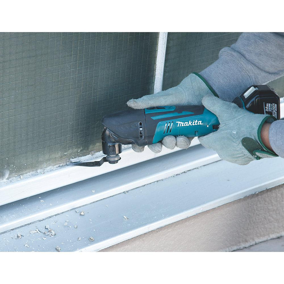 Makita Multi Tool Cordless 18V Li-Ion DTM50Z Lightweight Compact Body Only - Image 3
