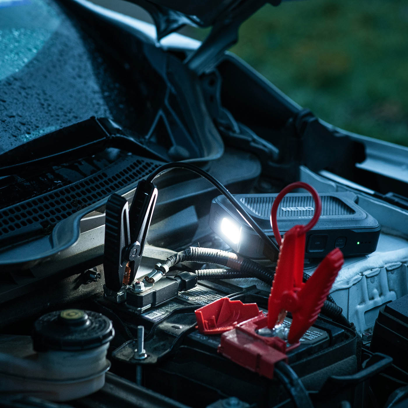 ASSIST 800 JUMP STARTER - Image 9