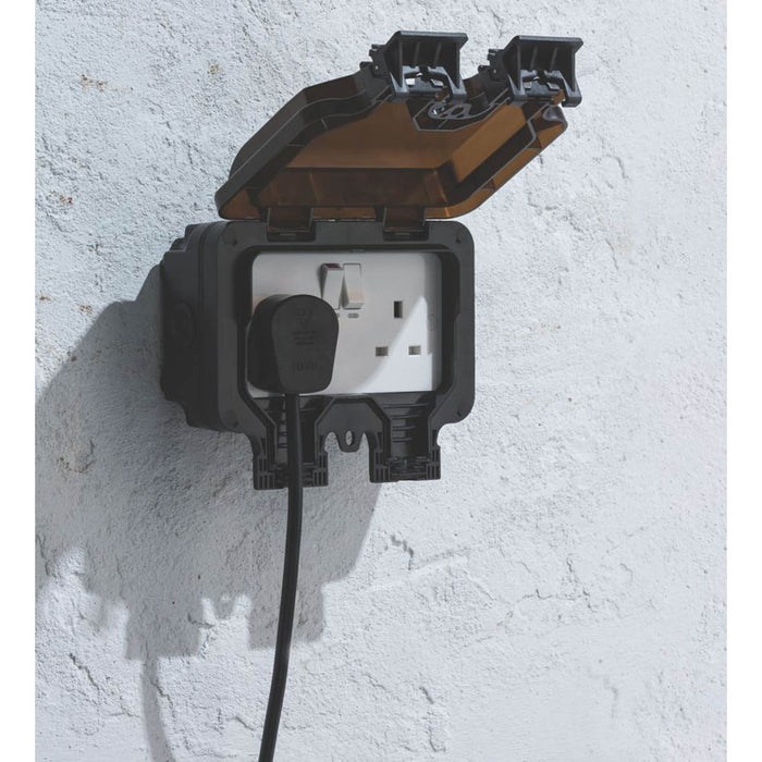 Knightsbridge Switched Double Socket Black Outdoor 13A 2 Gang SP Weatherproof - Image 5