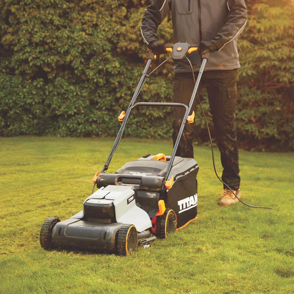 Titan Lawn Mower Electric GLM370MC Garden 37cm Grass Cutter Ergonomic 1700W - Image 4