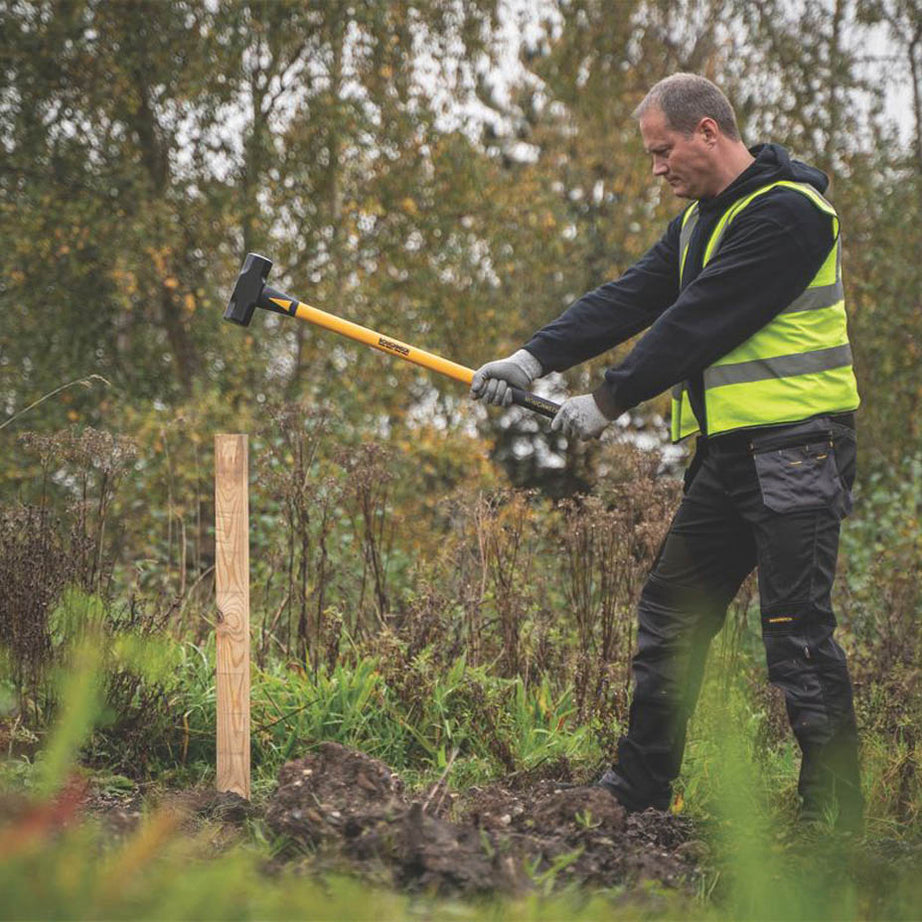 Roughneck Sledge Hammer Fibreglass Drop Forged Steel Soft Grip Handle 4.5kg - Image 3