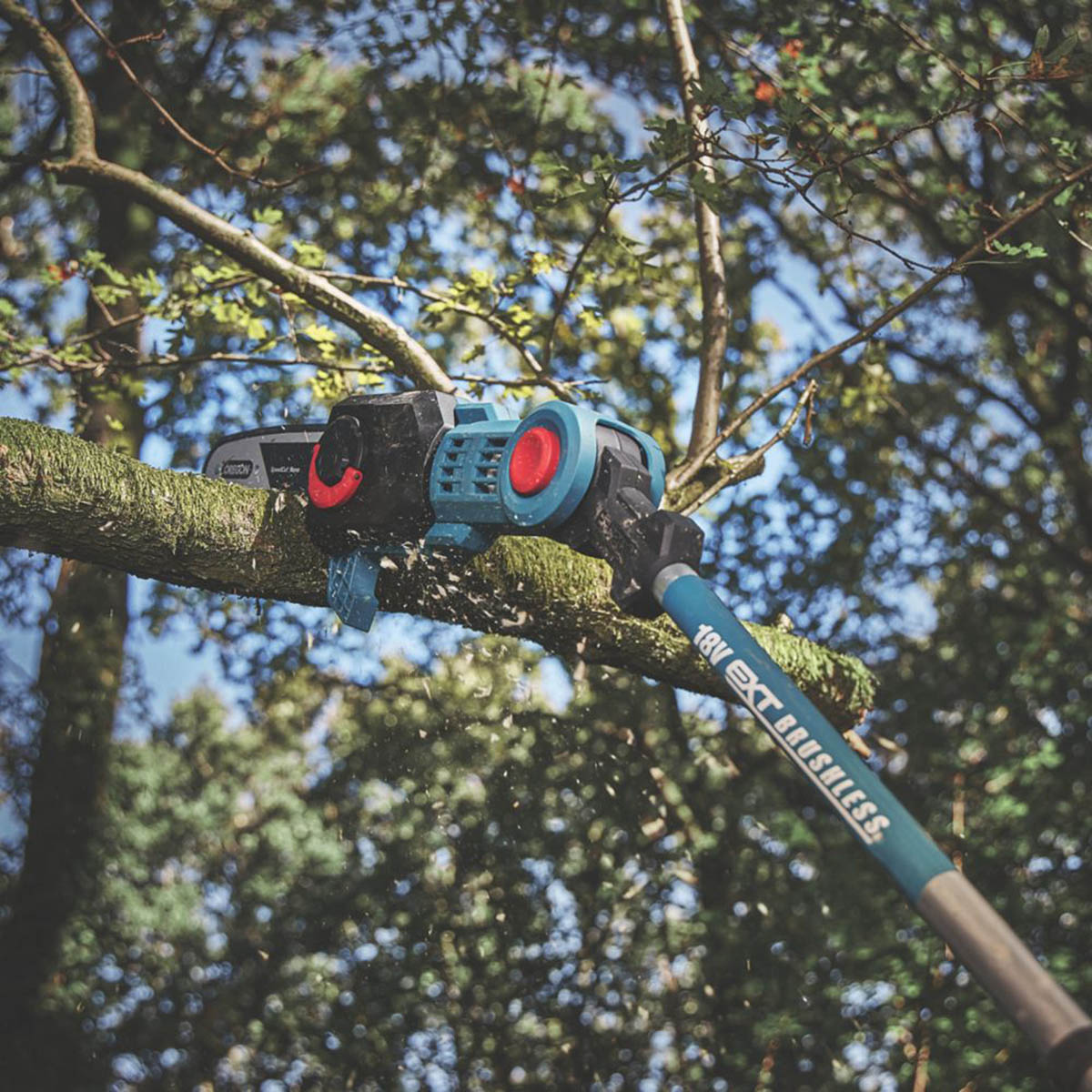 Erbauer Pole Saw ERI1020PLS Cordless 20cm Long Reach 18V 1x3.0/6.0Ah Li-Ion EXT - Image 4