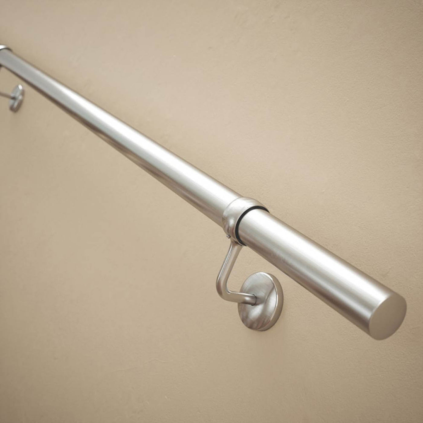 Rothley  Steel Handrail Kit Brushed Silver 3600mm - Image 2