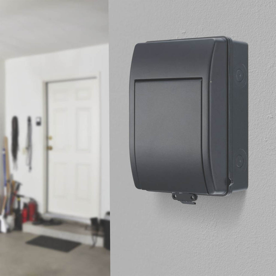 British General EV Consumer Unit Type 2 SPD Outdoor 5 Module Part Populated - Image 2