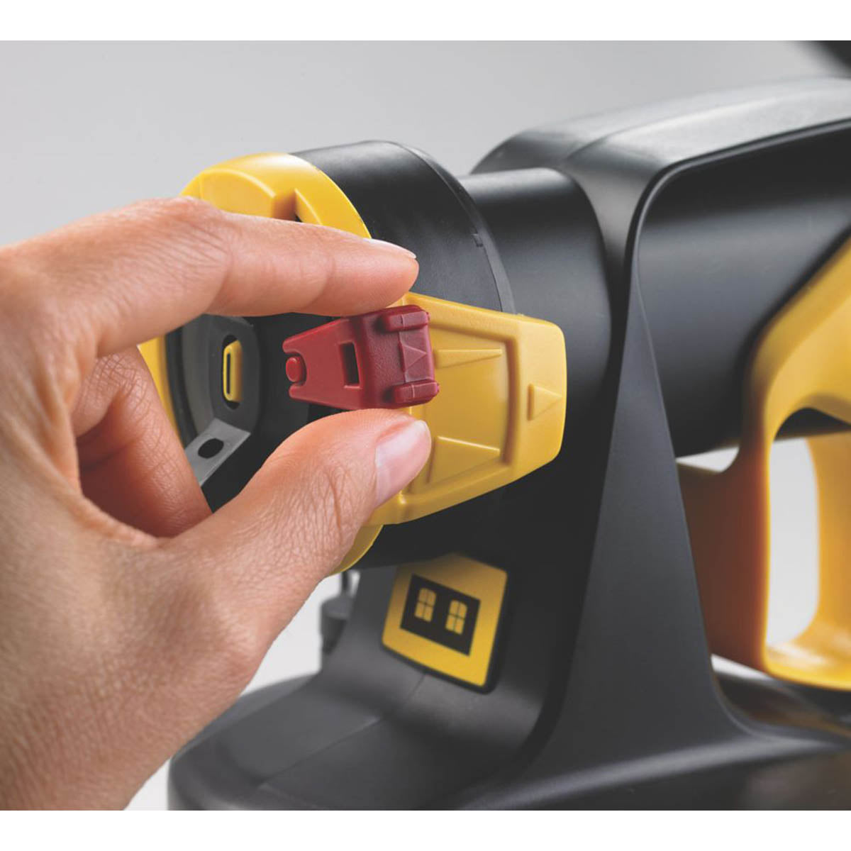 Wagner Paint Sprayer Electric W590 Handheld Lightweight Compact 1.3Ltr 220-240V - Image 3