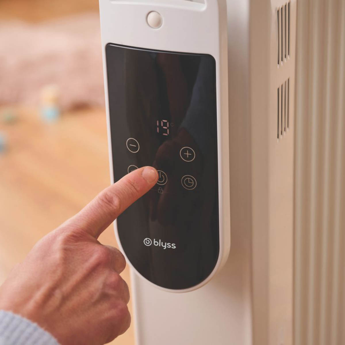 Blyss Oil-Filled Radiator Electric1500W Portable  White 3 Heat Settings - Image 3