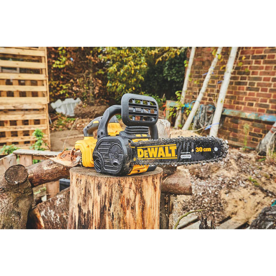 DeWalt Chainsaw Cordless 18V 5.0Ah Li-Ion DCM565P1-GB 30cm Brushless Cutter - Image 6