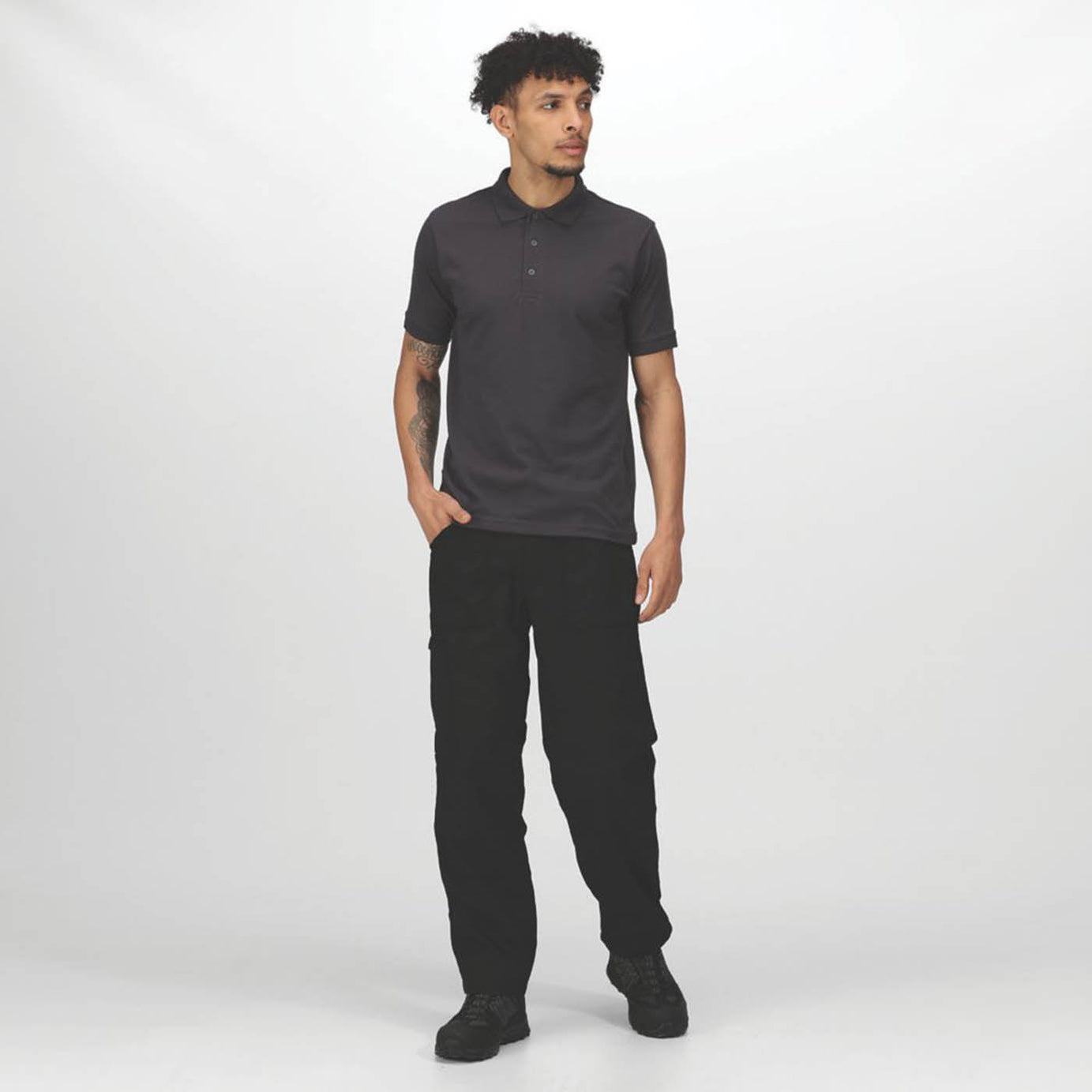 Regatta Work Trousers Mens Classic Fit Black Multi Pockets Cargo 42W 29L - Image 5