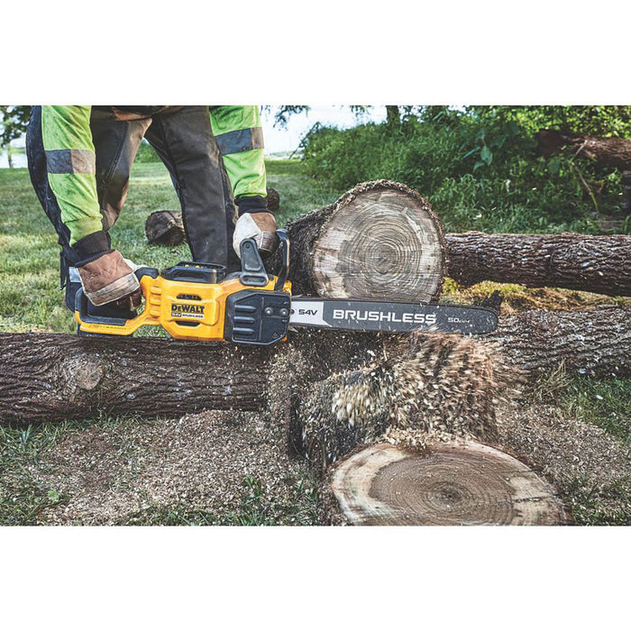 DeWalt Chainsaw Cordless 54V DCMCS575N-XJ Brushless 50cm Wood Cutter Body Only - Image 5