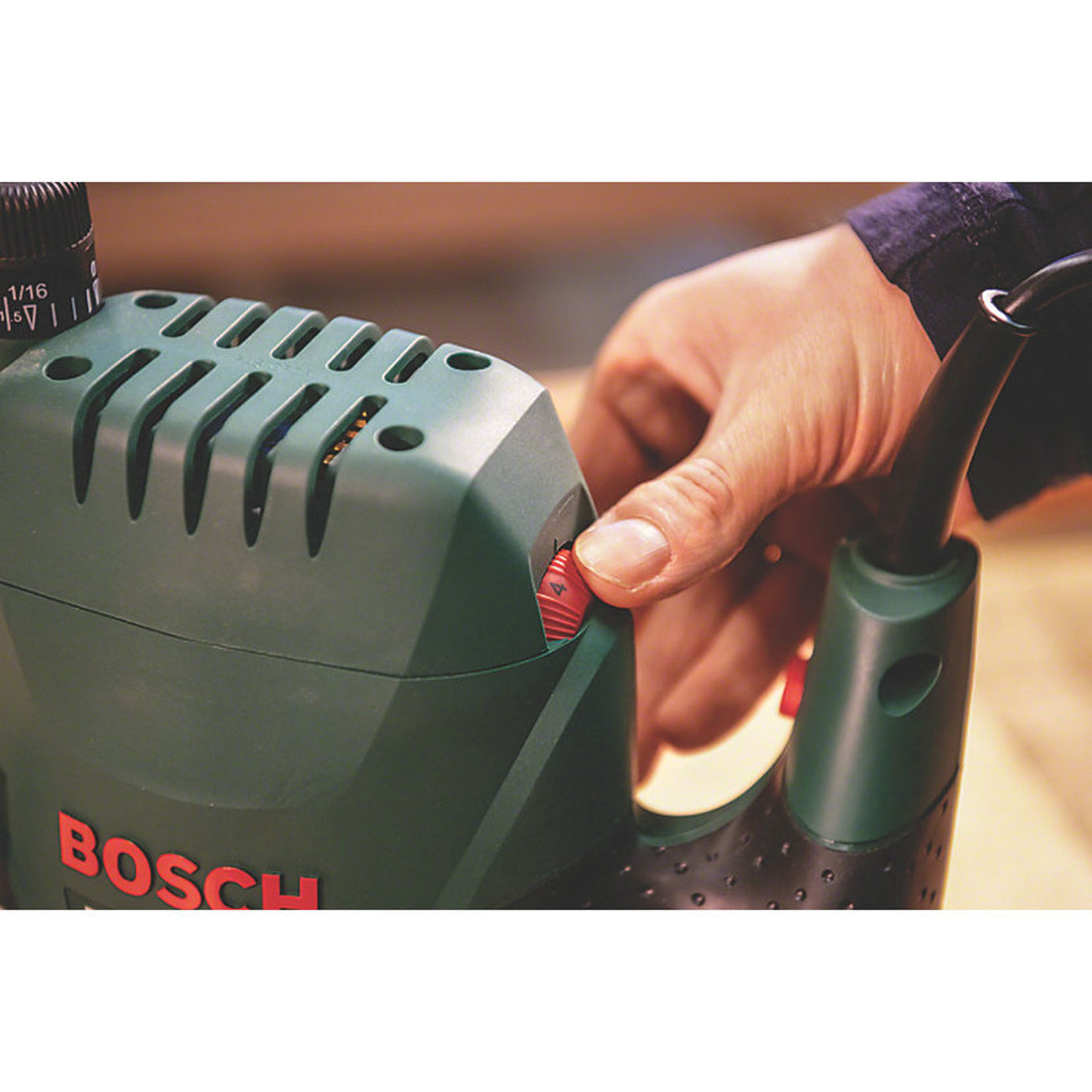 Bosch Router Electric POF1400ACE Soft Start 1/4" Durable Wood Tool 1400W - Image 3