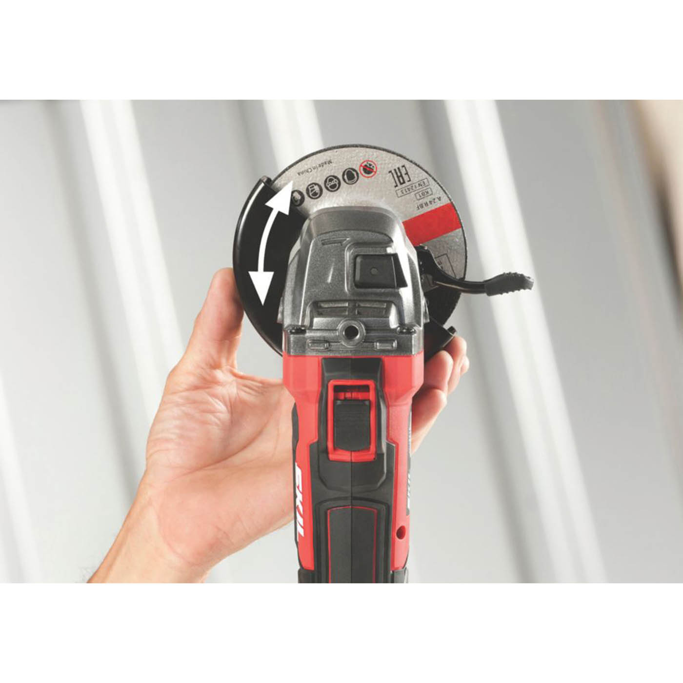 Skil Angle Grinder 20V Cordless AG1E3921CA Ergonomic Soft Grip Compact Body Only - Image 2