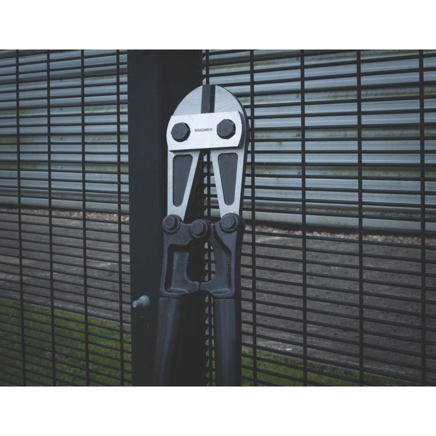 Roughneck  Heavy Duty Bolt Cutters 18" (450mm) - Image 5
